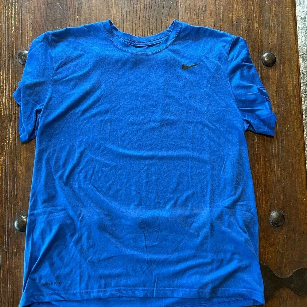 Nike Men's Vibrant Blue Short Sleeve Tee